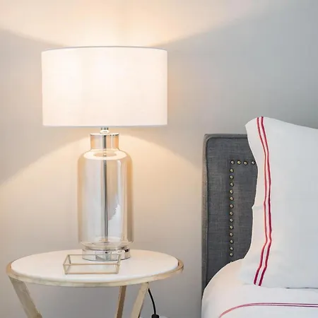 Apartamento Elegante Com Varanda * Lisboa